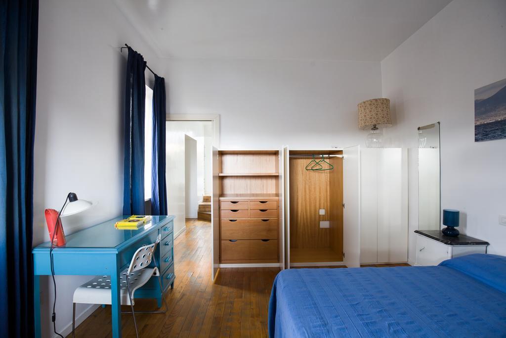 Spaccanapoli Naples